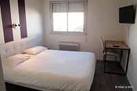 Chambre d'hôtel à Séné