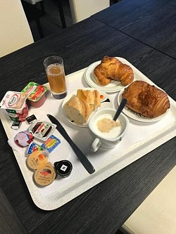 Petit-déjeuner copieux